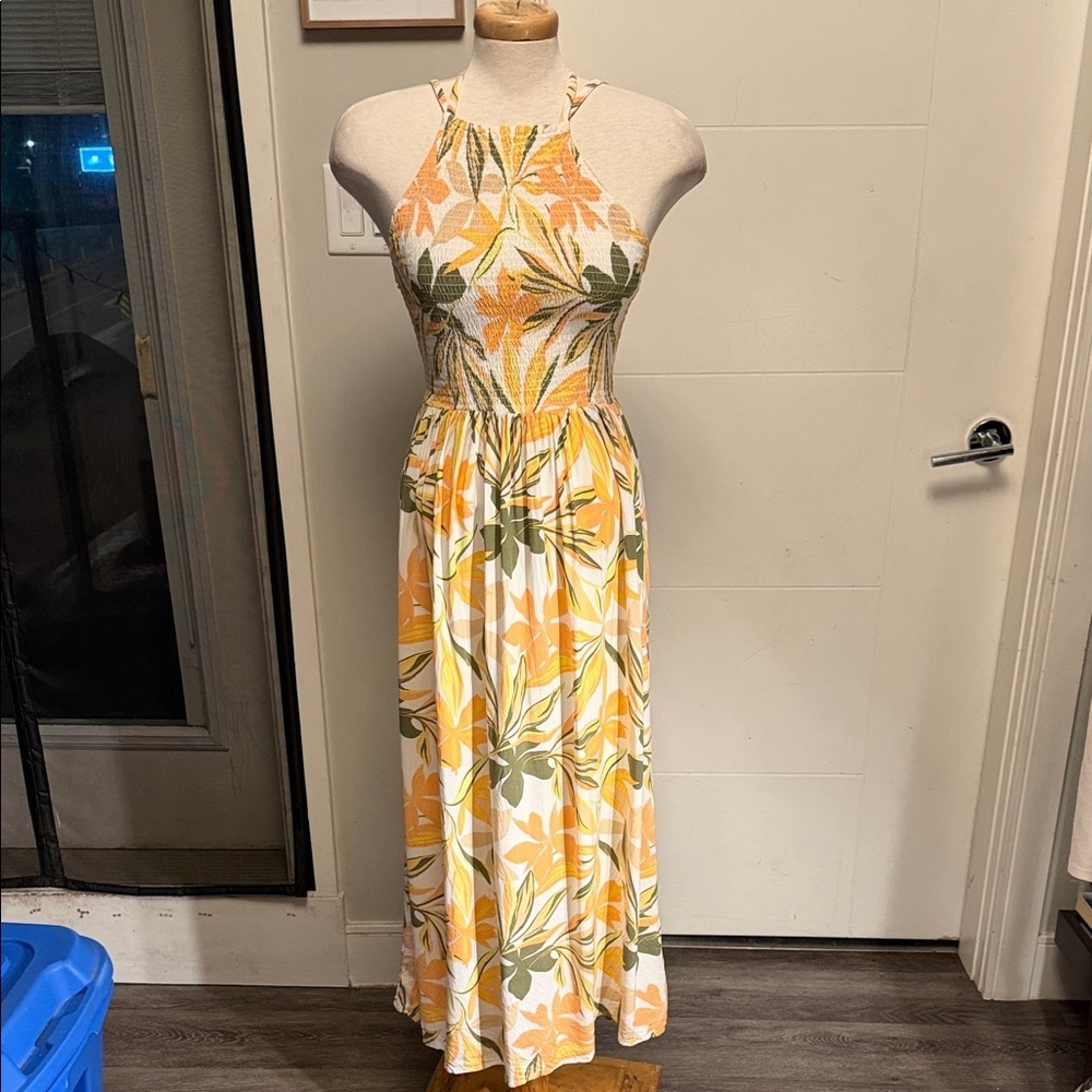 Bungalow Floral Smocked Maxi Dress - Picture 6 of 6